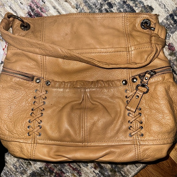 B Makowski Gold Yellow leather hobo bag - Picture 2 of 5